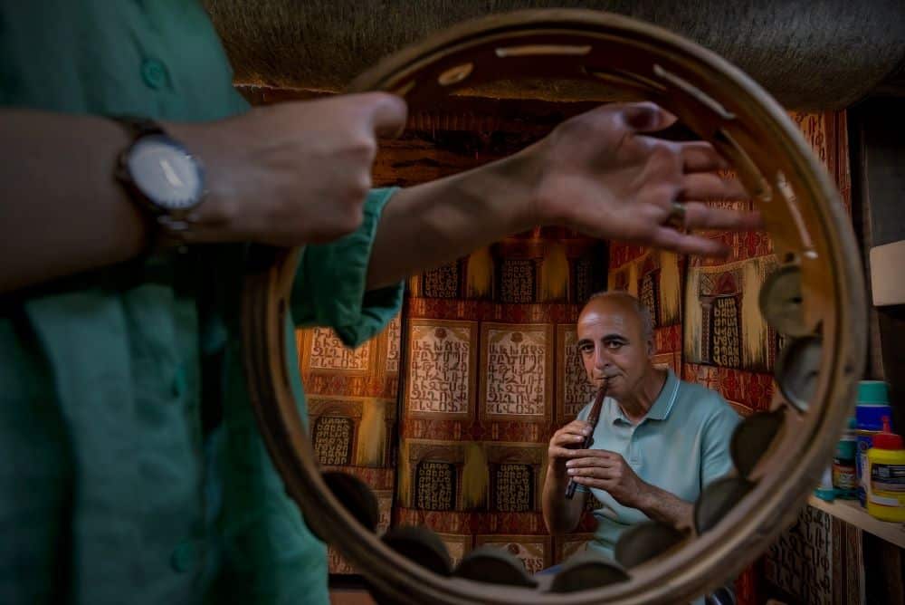 duduk maker in his studio